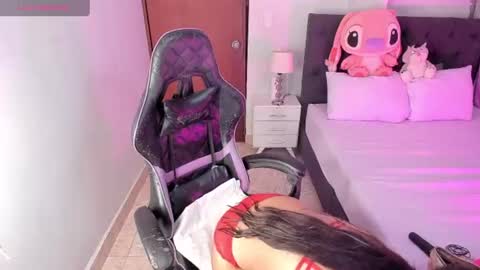 Snapshot of evelynhoward23 chatting on 06-28-26, 08:15 LAURA SOFIA INDEPENDENT MODEL FOLLOW ME NOW ALMOST 10000 FOLLOWERS online show from 06-28-26, 08:15