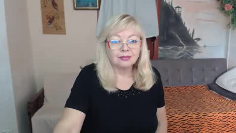 BarbaraBlondy online show from 11-16-25, 11:16