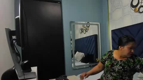 Snapshot of evelynrosi_ chatting on 07-09-26, 11:58 evelynrosi_ online show from 07-09-26, 11:58