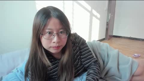 Snapshot of everhigh chatting on 12-28-24, 08:05 Coco online show from 12-28-24, 08:05