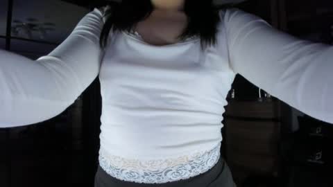 Everlee online show from 02-07-25, 04:56