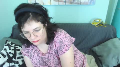 Everly online show from 01-29-25, 07:53