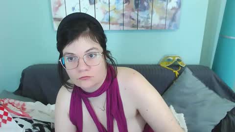 Everly online show from 02-11-25, 01:41