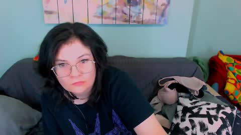 Everly online show from 04-01-26, 05:19