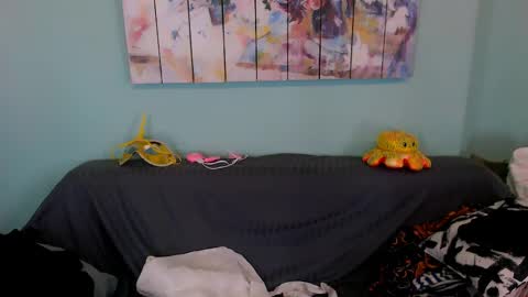 Everly online show from 04-20-26, 08:39