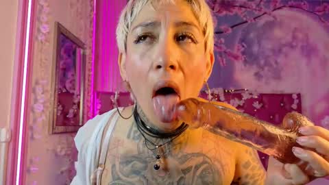 everlyn_sexx online show from 03-25-26, 02:12