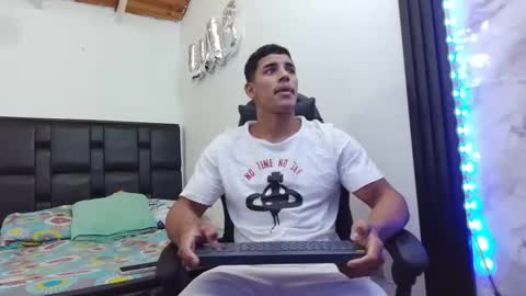 luis online show from 01-06-25, 01:19