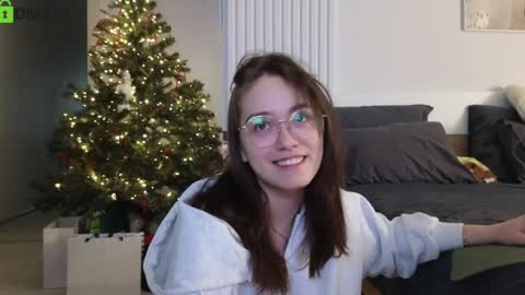 evi_woow online show from 01-16-25, 08:46