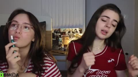 evi_woow online show from 01-22-25, 10:26