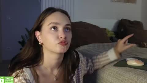 evi_woow online show from 10-07-25, 09:12