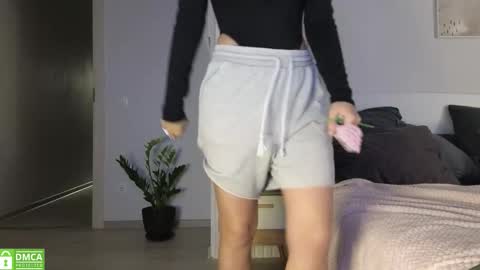 evi_woow online show from 11-06-25, 06:31