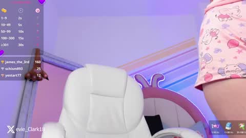 My name is Evie  nice to meet you  really get to know me better private is open  online show from 01-11-25, 02:41