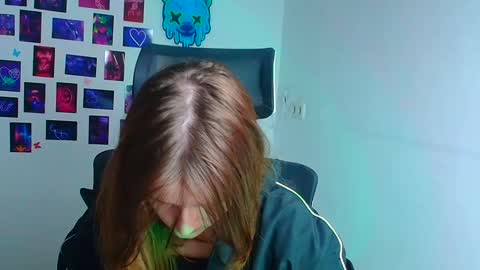 Evie online show from 12-03-25, 11:25