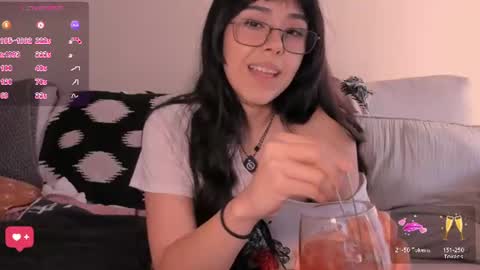 Snapshot of evie_luna chatting on 07-28-26, 12:07 Evie Luna online show from 07-28-26, 12:07