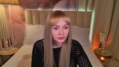 Your cutie Evie online show from 04-26-26, 07:00