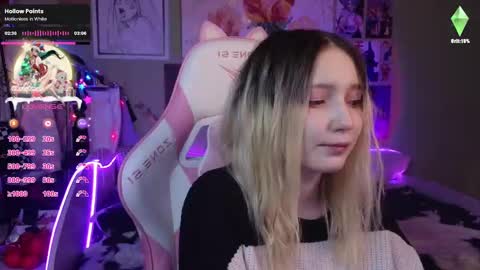 Evie online show from 12-22-24, 08:47