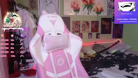 Evie online show from 12-26-24, 07:49