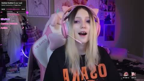 Evie online show from 02-04-25, 11:38