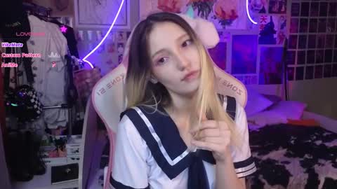 Evie online show from 03-12-25, 03:13