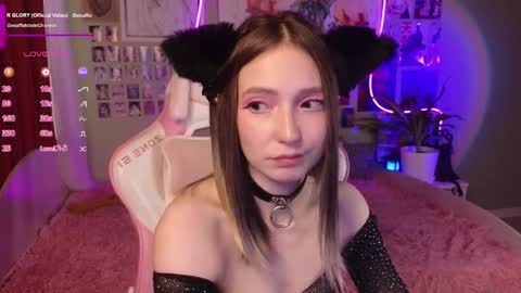 Evie online show from 05-08-26, 12:21