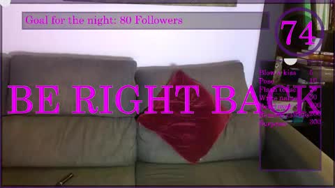 Snapshot of eviebug chatting on 09-09-25, 09:14 Eviebug - eviebuglil Onlyfans for VIPs online show from 09-09-25, 09:14