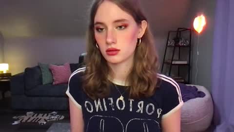 Evie3 online show from 03-01-25, 11:37