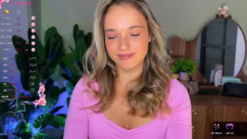 Snapshot of evielina chatting on 04-28-26, 11:43 evielina online show from 04-28-26, 11:43