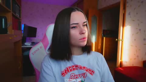 Victoria online show from 03-17-26, 04:28