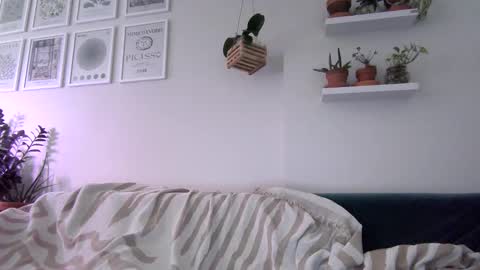 Snapshot of evillers1 chatting on 05-06-26, 01:03 Badblondebunny online show from 05-06-26, 01:03