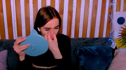 Evis online show from 03-05-26, 01:23