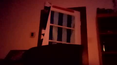 Snapshot of evocation514 chatting on 06-08-26, 02:56 Evocation online show from 06-08-26, 02:56