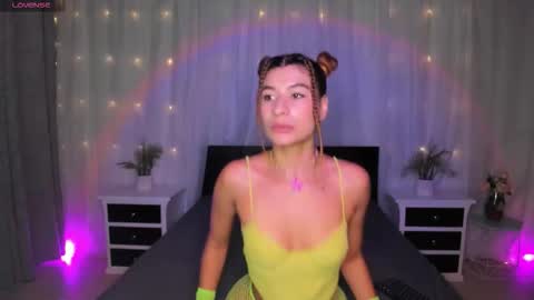 Evolet online show from 12-02-25, 01:17