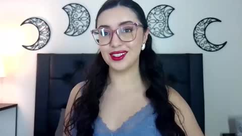 Evolet online show from 11-17-25, 06:14