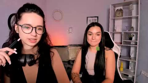 Snapshot of evtida_blossom chatting on 03-12-25, 02:56 Evi online show from 03-12-25, 02:56