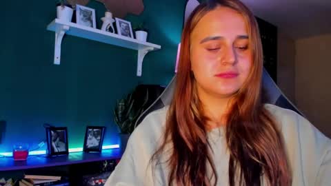 EVY online show from 05-27-26, 12:07