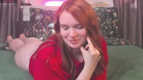 Snapshot of ewajackson chatting on 05-13-26, 06:22 Eva online show from 05-13-26, 06:22