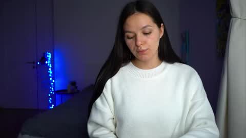 ewelynscott online show from 12-05-25, 02:09