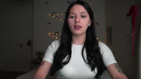 ewelynscott online show from 01-09-26, 04:21