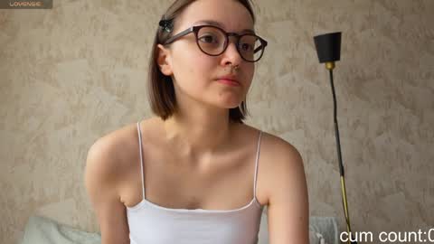 Snapshot of existencee chatting on 04-01-26, 11:00 Anna online show from 04-01-26, 11:00