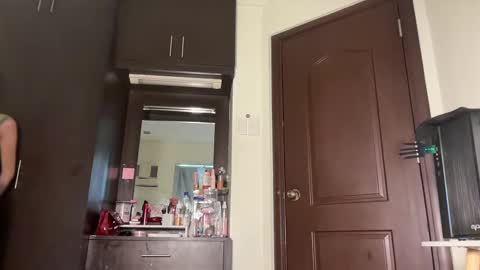 Angela online show from 03-04-25, 06:15