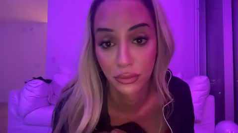 Snapshot of exoticcbabyy chatting on 09-30-25, 05:01 exoticcbabyy online show from 09-30-25, 05:01