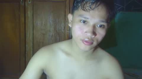 Snapshot of exotichugecock chatting on 04-19-26, 12:43 Jan online show from 04-19-26, 12:43