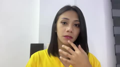 exotictssavie online show from 04-27-26, 01:53