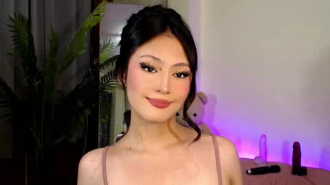 Snapshot of expensive_candyx chatting on 12-14-24, 12:44 Candy online show from 12-14-24, 12:44