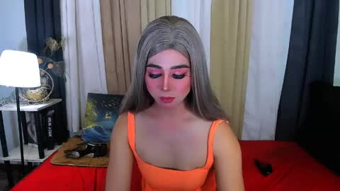 Snapshot of expensive_elise chatting on 04-21-26, 05:28 expensive_elise online show from 04-21-26, 05:28