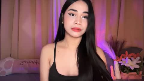 Snapshot of expensivets_chloe chatting on 11-01-25, 06:21 chloee online show from 11-01-25, 06:21