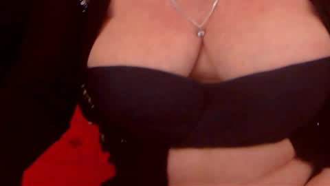 Alana online show from 01-16-25, 01:58