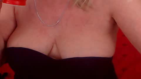 Alana online show from 01-24-25, 10:51