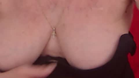 Snapshot of experiencedalana chatting on 06-27-26, 10:04 Alana online show from 06-27-26, 10:04