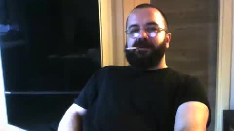 Snapshot of expertcrayon chatting on 12-08-24, 12:18 expect online show from 12-08-24, 12:18